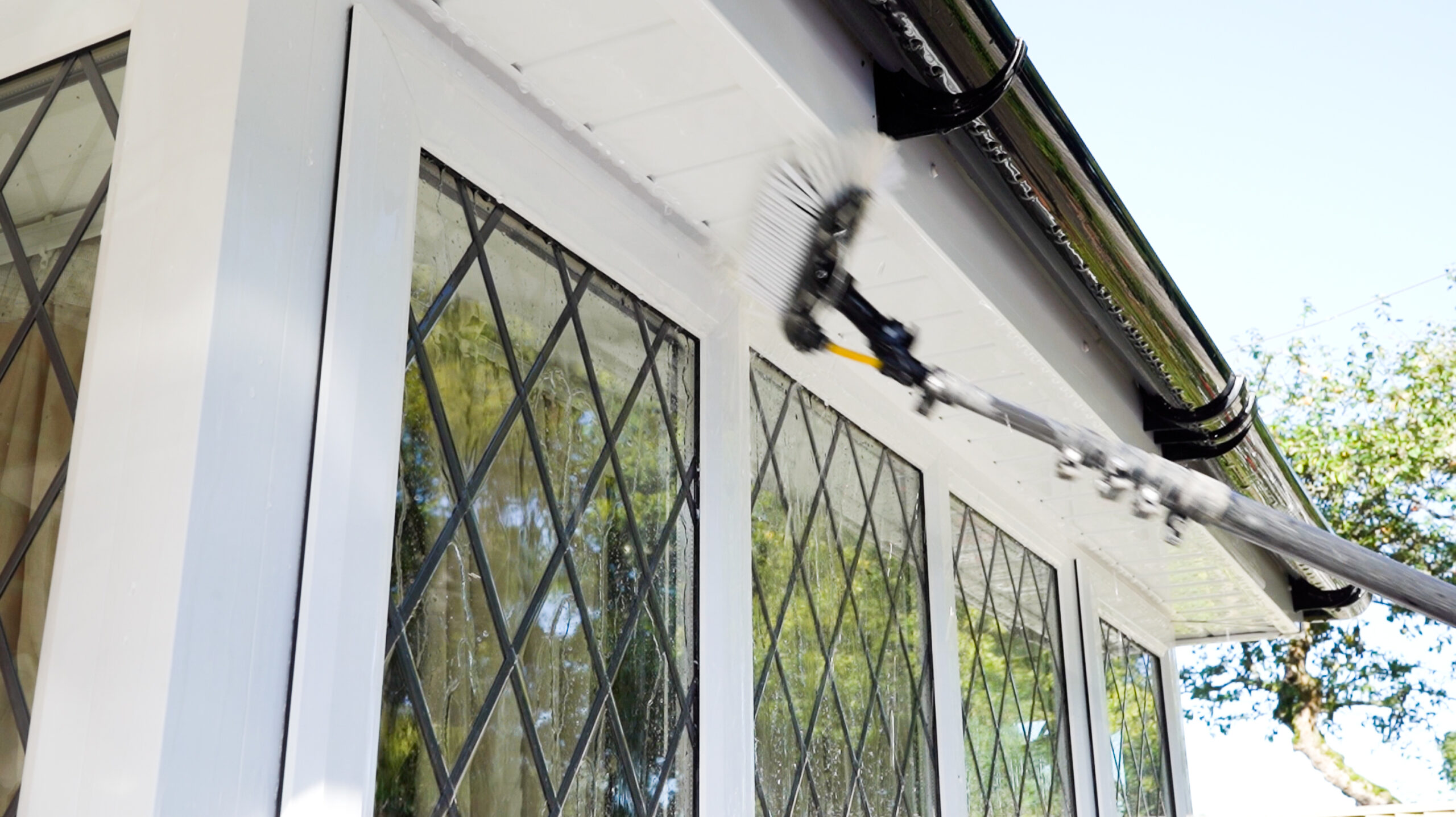 Facia and Soffit cleaning Basingstoke, Newbury and Tadley.